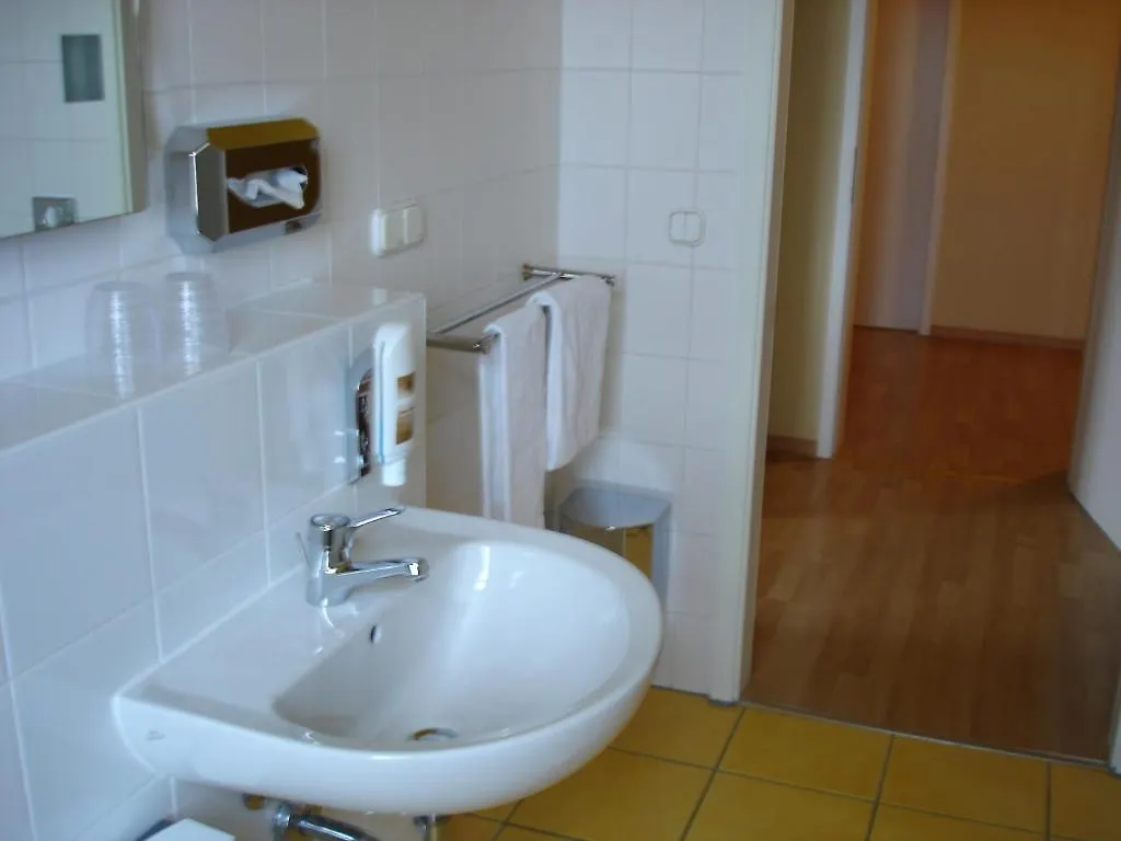 Hotel Kurfurst Дрезден