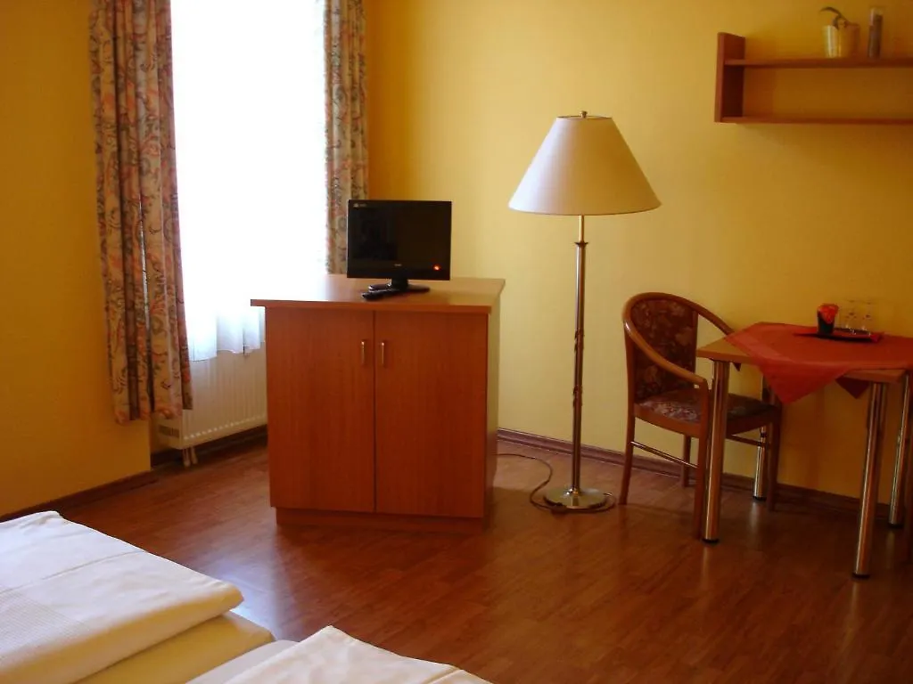 ***  Hotel Kurfurst Дрезден Германия