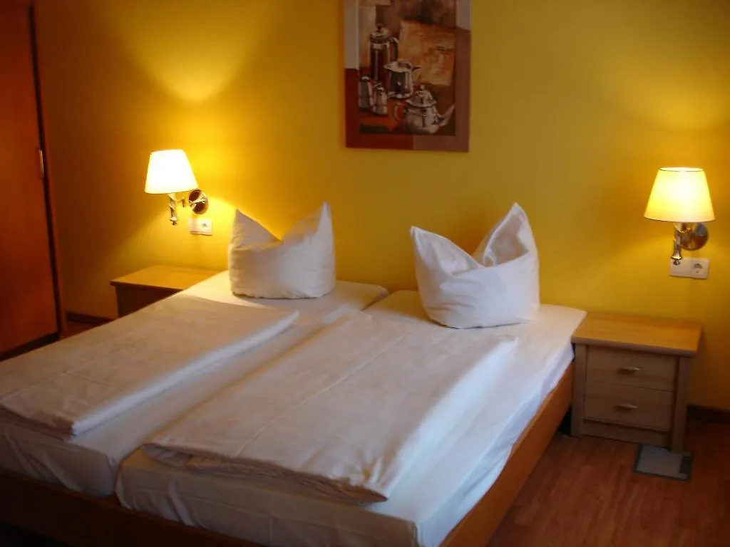 Hotel Kurfurst Дрезден