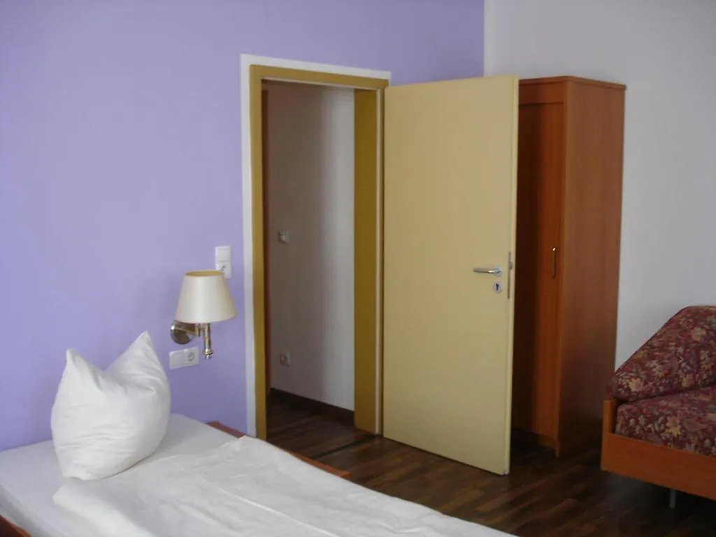 Hotel Kurfurst Дрезден