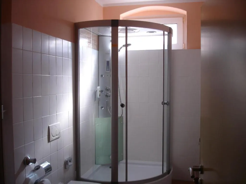 Hotel Kurfurst Дрезден